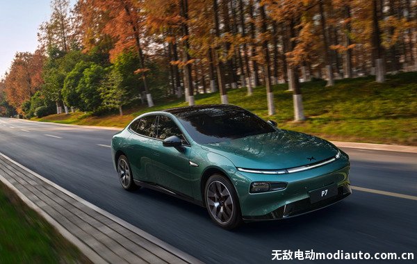 续航与加速的对比：小米汽车的实力体现_小米的强力加速_小米增速