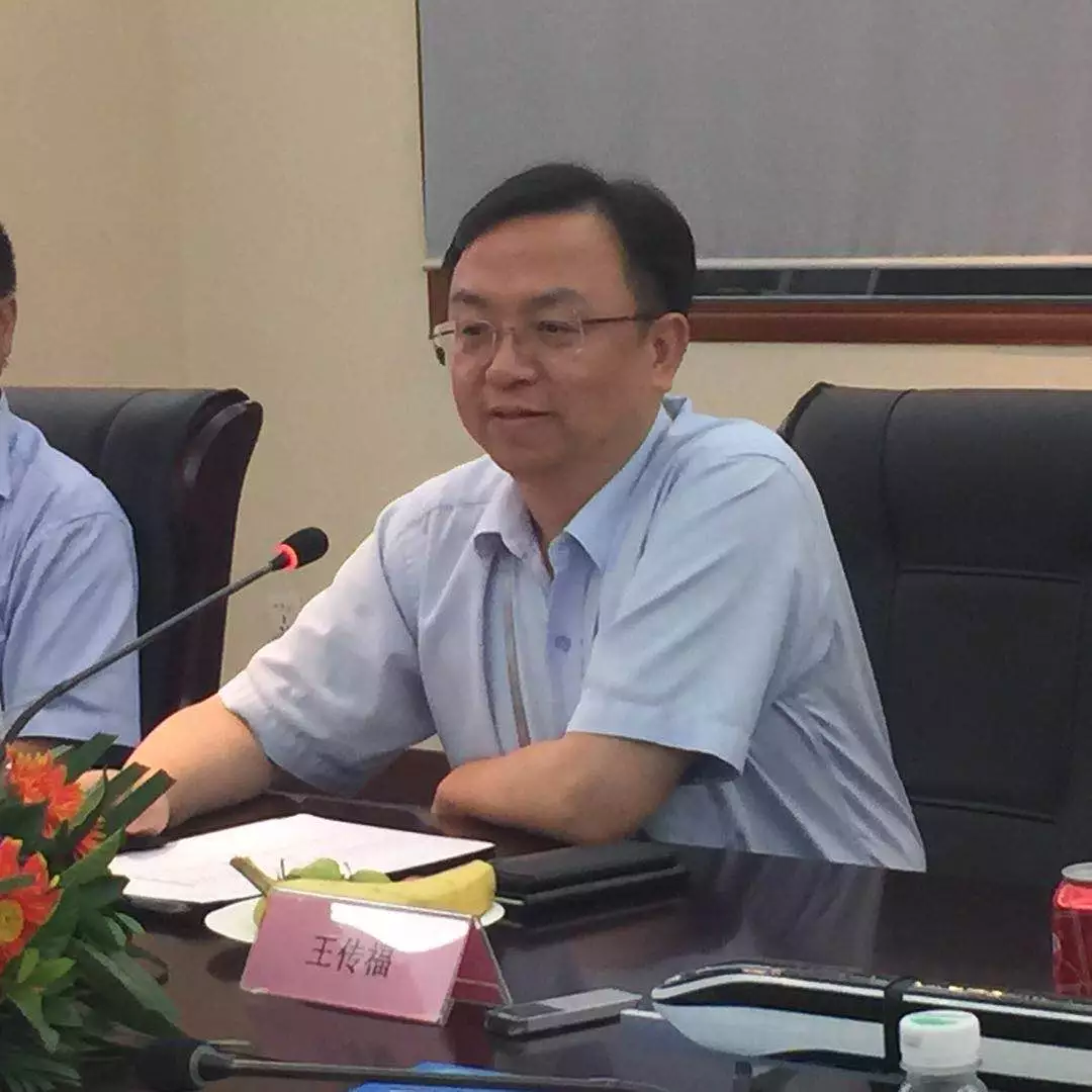 王卫与年轻企业家的经验分享_王卫与年轻企业家的经验分享_王卫与年轻企业家的经验分享