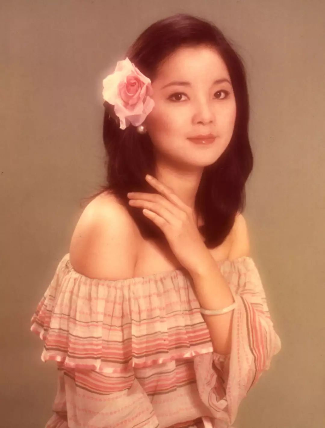 王力宏合唱的情歌_王力宏的经典情歌《依然爱你》成为试听热点_李宗盛最经典爱情歌