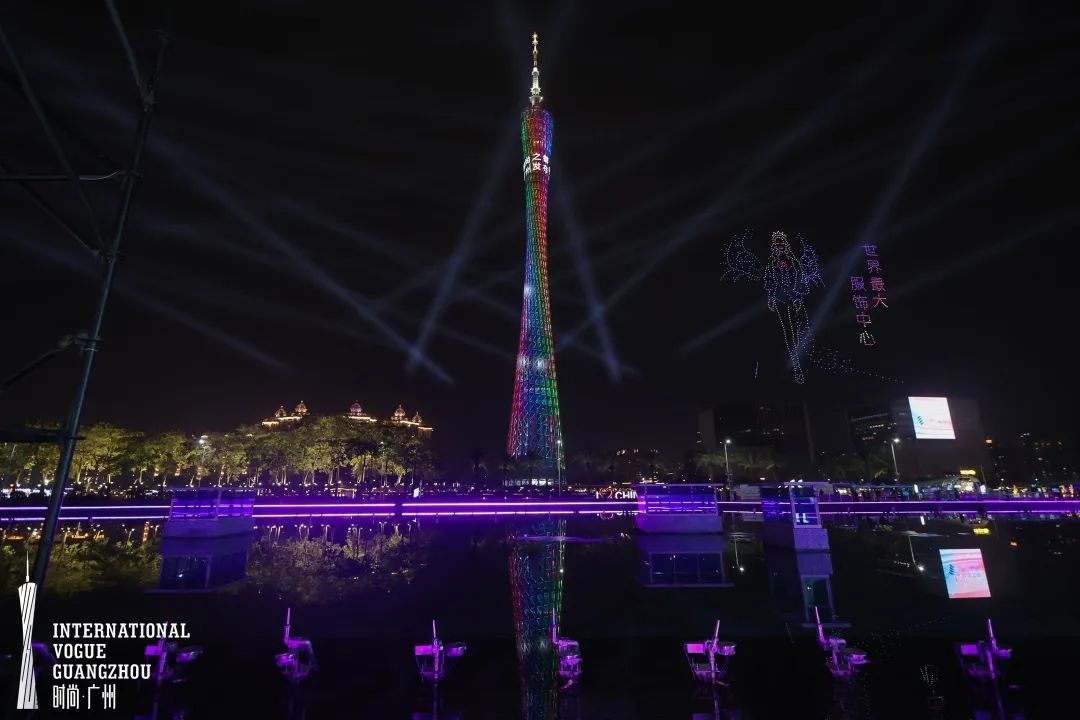 夜空无人机表演_无人舞台_打造一个无人机表演的完美夜晚