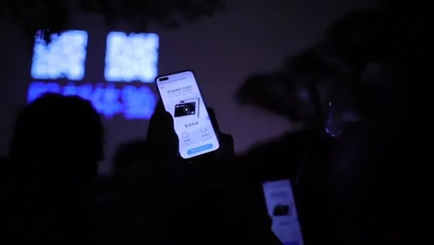 打造一个无人机表演的完美夜晚_无人夜间剧场_夜空无人机表演