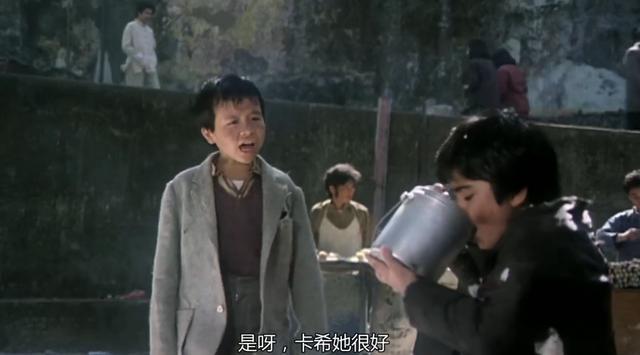 周润发英雄本色经典图片_周润发 - 以《赌神》、《英雄本色》而闻名，华语电影界的传奇人物。_周润发拍英雄本色前的境遇