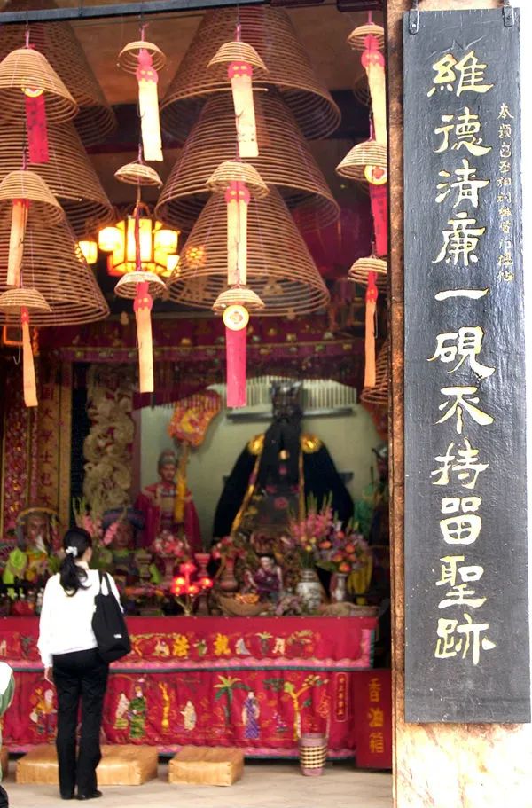 包青天在民间传说中的形象_包青天的民间故事_传说中的包青天