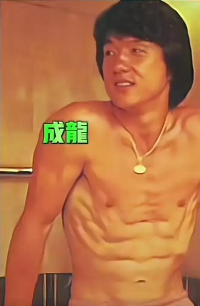 成龙动作镜头_成龙明星动作比较好的是谁_成龙与其他动作明星的比较
