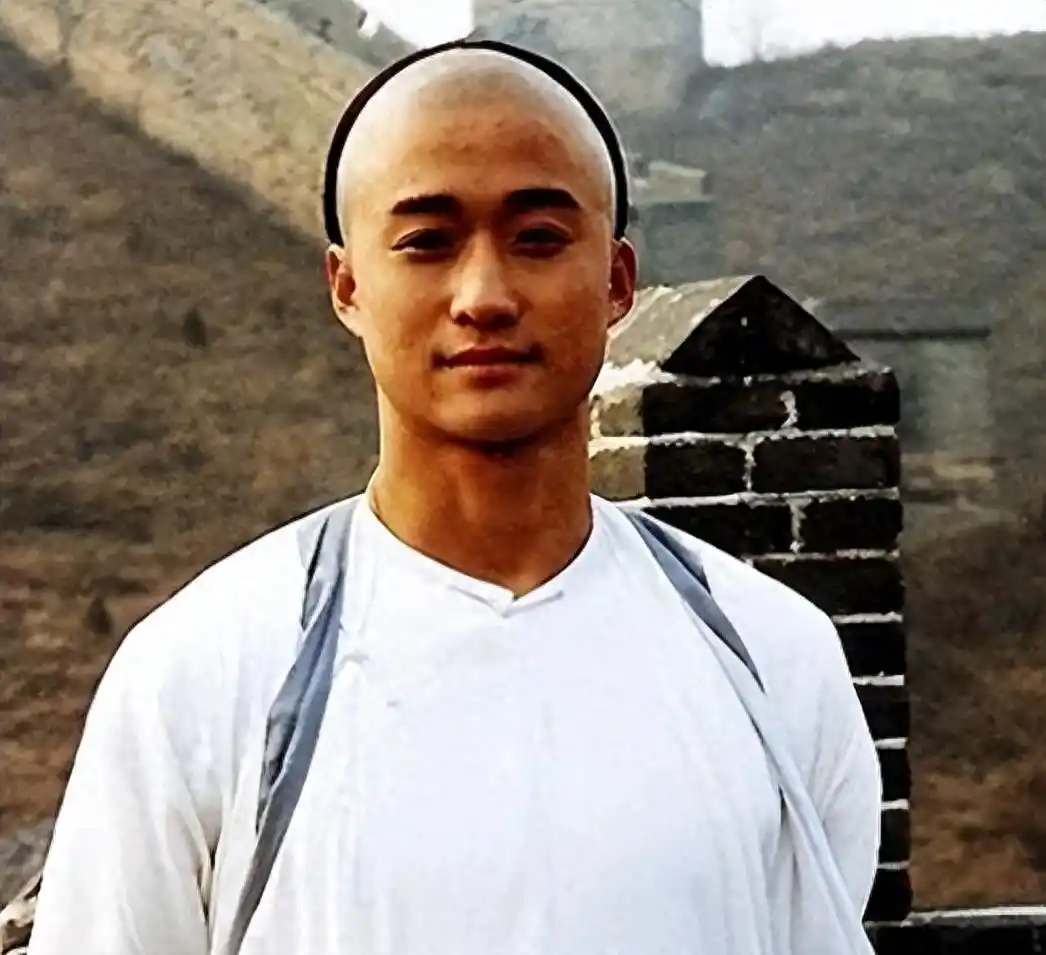 背景吴京家族经历成长的电影_吴京家庭成员_吴京的成长经历与家族背景