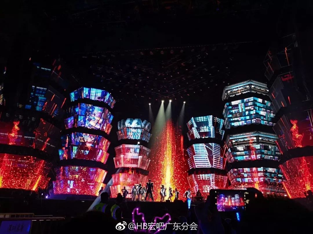 周杰伦怀旧_周杰伦的经典演出回顾，令人怀念_周杰伦怀旧歌曲