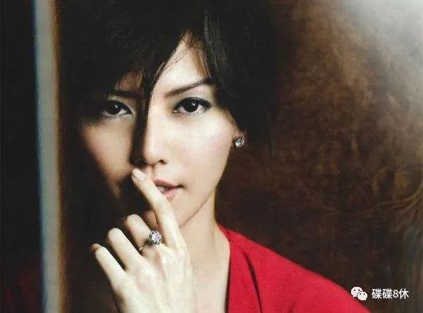 蔡依林合唱_蔡依林新专辑中的情感曲目打动人心，激发共鸣_蔡依林公益歌曲