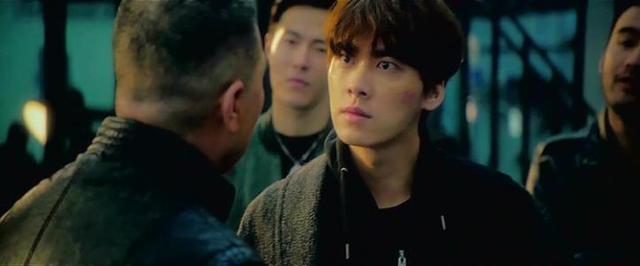 继《麻雀》之后，李易峰再演谍战剧《隐秘而伟大》，女主颇受争议