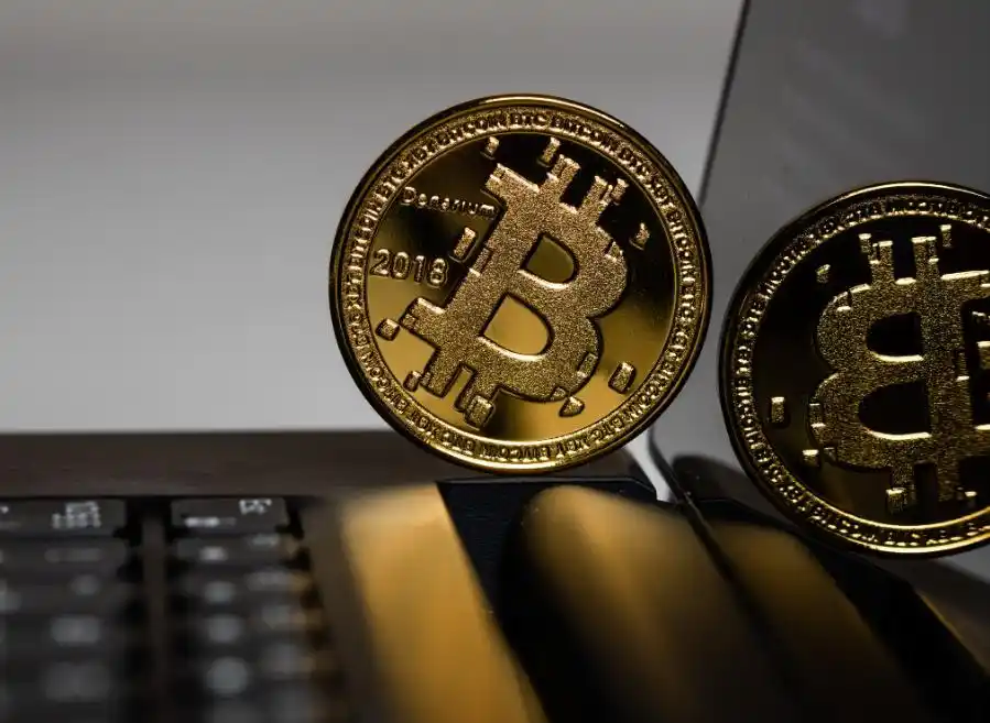特朗普btc_特朗普力挺，数字货币疯狂！比特币再创新高直逼9万美元，空头遭大规模爆仓_特朗普比特币