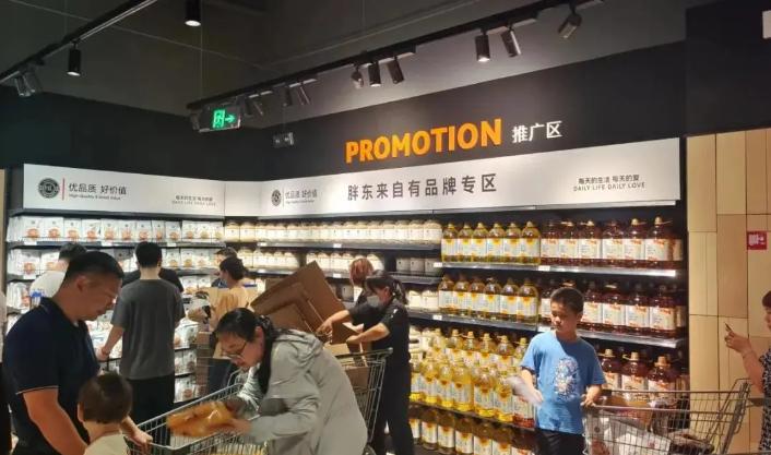 胖东来如何通过质量和服务赢得顾客认可？_胖东来如何实现客户满意度_胖东来好的服务分享案例