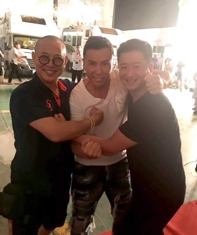 李连杰导演_李连杰与导演的合作经典_李连杰导演经典合作电影