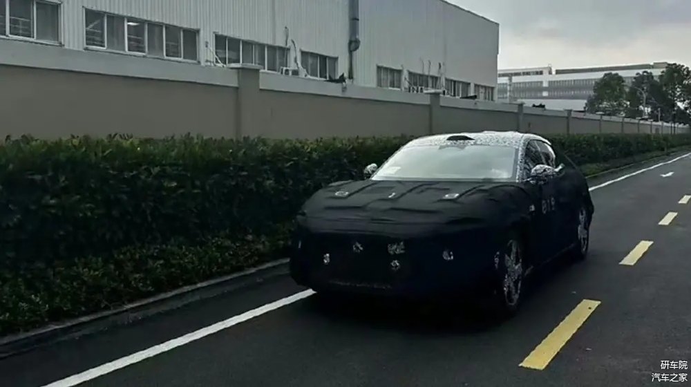 小米最新汽车_性能与舒适：小米汽车的操控体验分析_小米汽车什么样