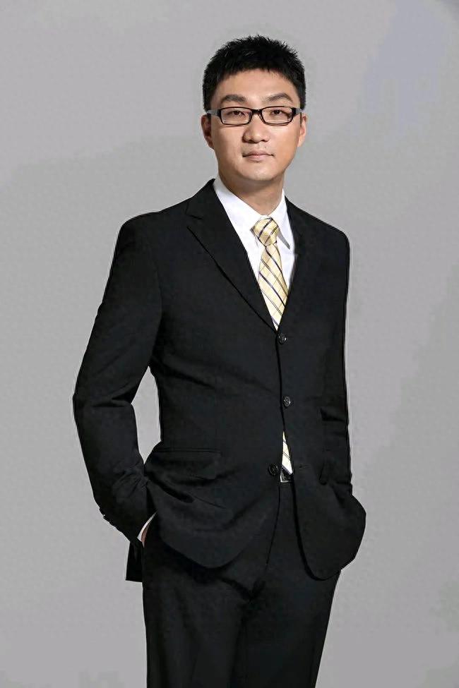 拼多多黄峥占股_拼多多黄峥创业_黄峥与拼多多的独特商业模式