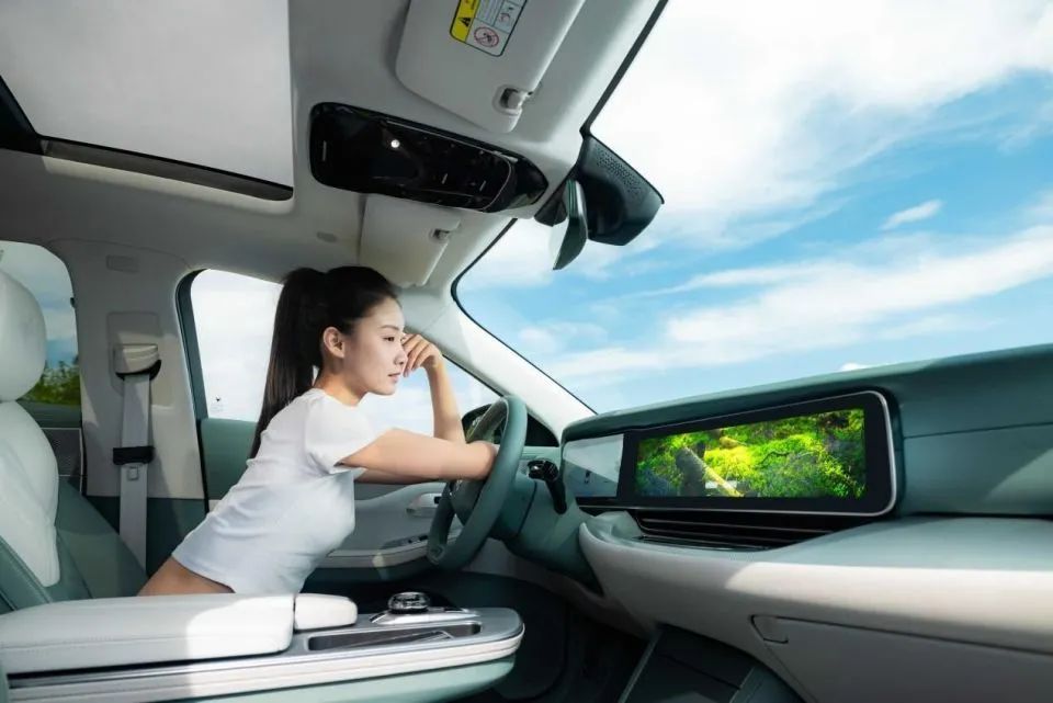 小米汽车车型_续航新标杆：小米汽车SU7 Max测评_小米汽车suv