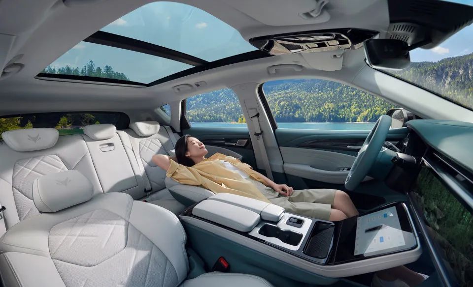 小米汽车车型_小米汽车suv_续航新标杆：小米汽车SU7 Max测评