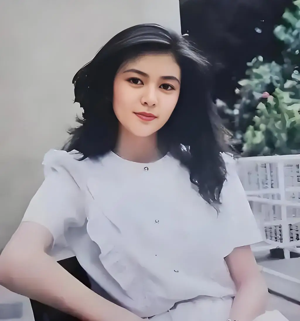 张柏芝：华语影坛的永恒女神_张柏芝：华语影坛的永恒女神_张柏芝：华语影坛的永恒女神